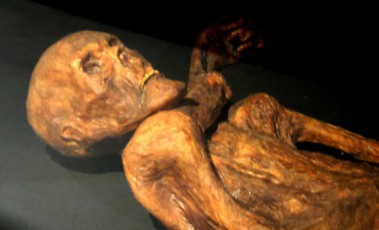 Los tatuajes terapéuticos de Ötzi el hombre de hielo